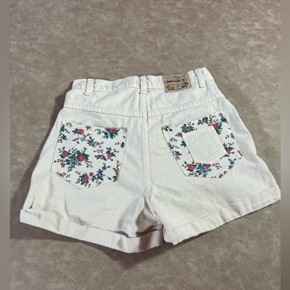 Michael G Patch Floral White Jean Shorts Made in USA sz 9 - Picture 3 of 7